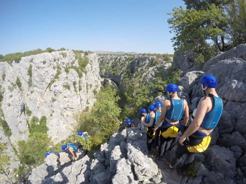 Iz Omisa/Zadvarija: Extremni Canyoning na rijeci Cetini - Who will enjoy this Cetina adventure most