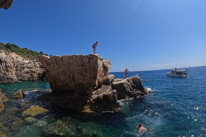 Kamenjak Nature Park: Kayak Tour with Snorkeling & Cave Exploring - Paddling the bays of south Istria