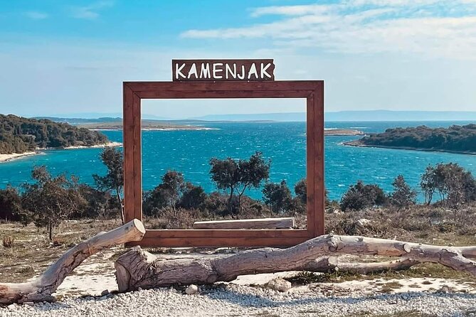 Kamenjak Nature Park: Kayak Tour with Snorkeling & Cave Exploring - Entering Kolumbarica Cave