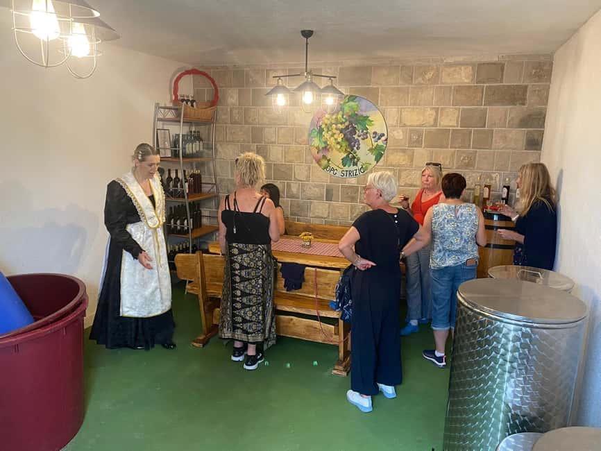 Kastela: Wine & Olive Tasting Tour w/Delicacies & Live Music - Should you book the Family Farm Strizic tour?