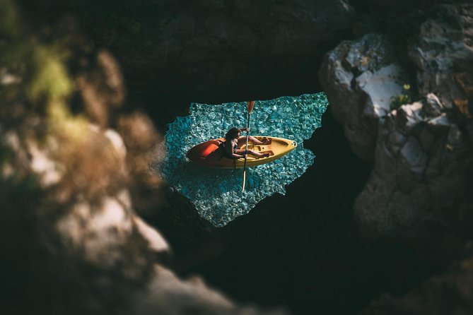 Kayak tour with cave experience - Snorkeling, underwater GoPro photos, and cliff jumping