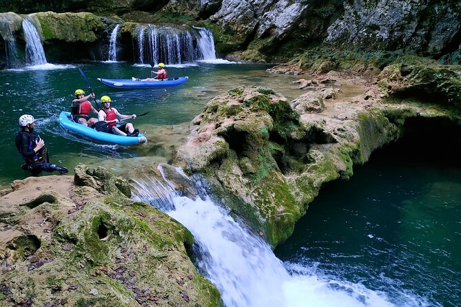 Kayaking Adventure on Mreznica River close to Plitvice Lakes - A short lesson before you touch the river