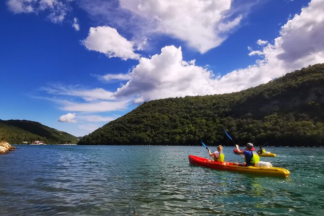 Kayaking Experience in Lim Bay Sea in The Croatian Fjord - Why Lim Bay makes a good kayaking setting