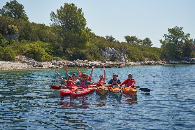 Kayaking Korčula's Paradise -Half Day Guided Kayak Tour - What the guides add to the experience