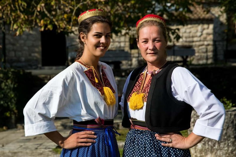 Konavle Valley: Tour with Wine Tasting from Dubrovnik - A short train ride through the vineyards