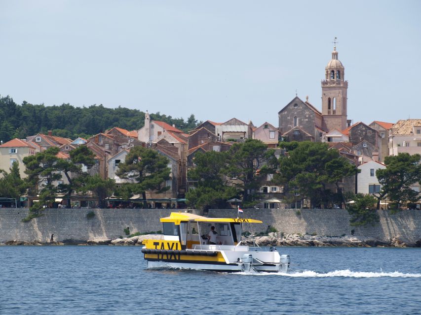 Korčula 3 ISLAND CATAMARAN TOUR Badija - Vrnik - Stupe - The catamaran ride and onboard rhythm