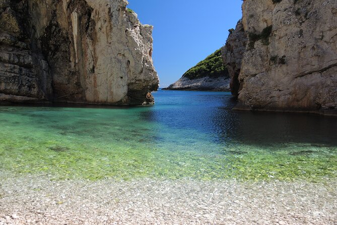 Korcula Island Private Sea Kayaking Tour with lunch - Who should book this Korcula kayaking tour