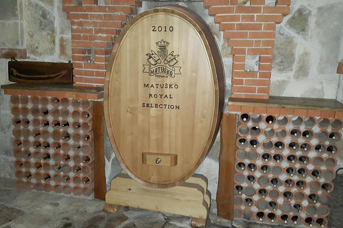 Korcula, Ston, Wine Tasting and Lunch - Tour from Dubrovnik - Ston: walls, salt, and a useful first stop