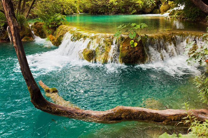 Krka Waterfalls & Primošten from Trogir, Seget, Čiovo & Kaštela - The final Primošten viewpoint