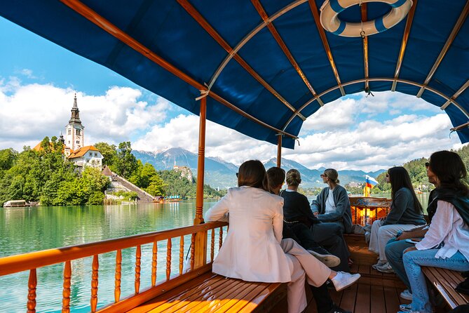 Ljubljana and Bled Lake - Small Group - Day Tour from Zagreb - Two hours to eat and wander in Ljubljana
