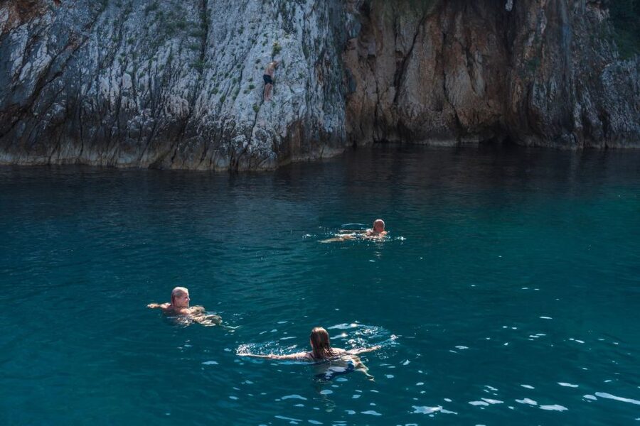 Lovran/Opatija: Swimming on Cres Island with Lunch - What the $135 price includes