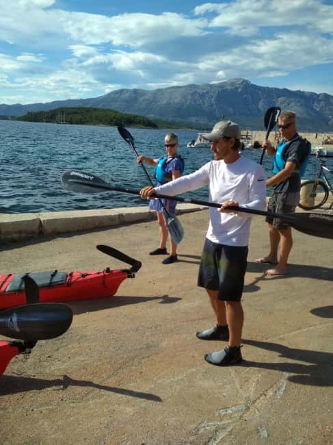 Lumbarda - Sunset Kayak Tour with a Picnic - Wine and Sweets - The quarry island and Korčula’s stone story