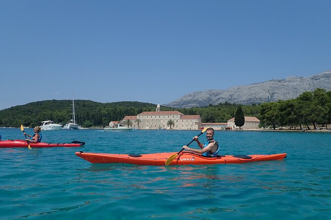 Lumbarda-Sunset Kayaking Experience with picnic: Wine and Sweets - Key points to know before booking