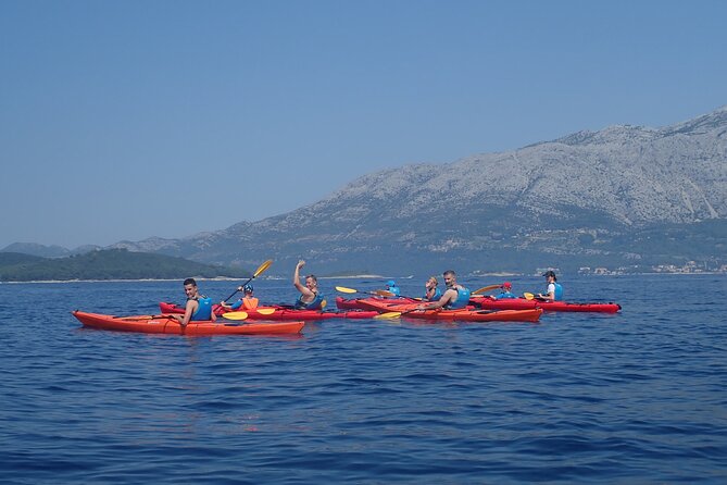 Lumbarda-Sunset Kayaking Experience with picnic: Wine and Sweets - The sunset stop and the third island