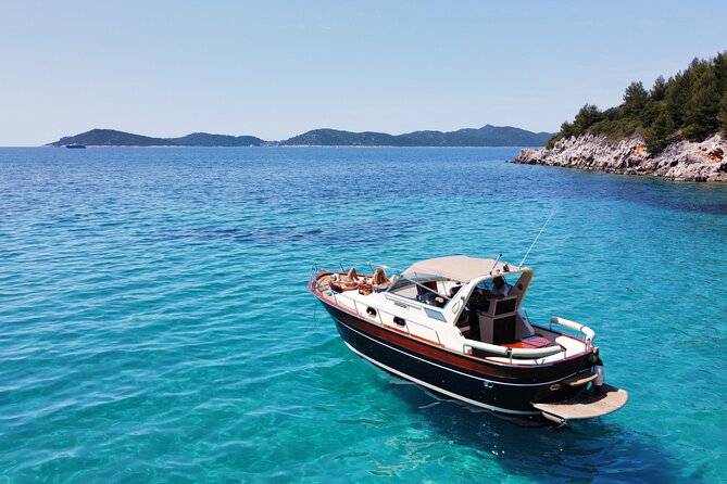 Luxury Elaphite Islands half day Cruise with lunch Apreamare - Lunch on Koločep and the question of timing