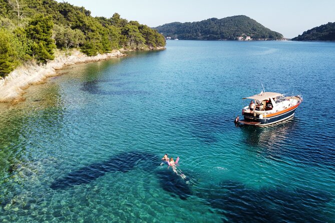 Luxury Elaphite Islands half day Cruise with lunch Apreamare - Lopud: the longest stop and the easiest beach time