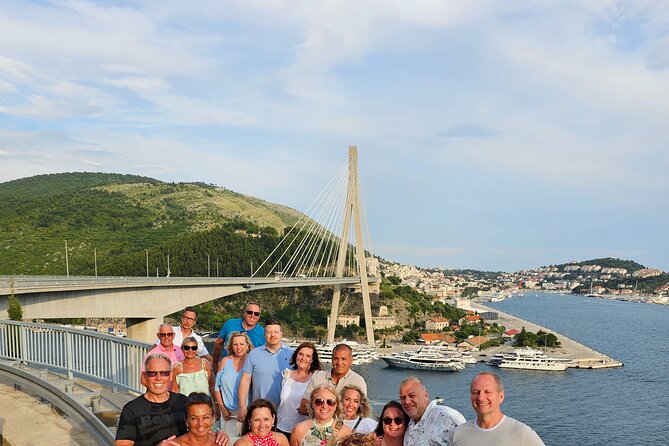 Luxury Sunset Tour with Wine Tasting - Why the sunset setting makes this tour special