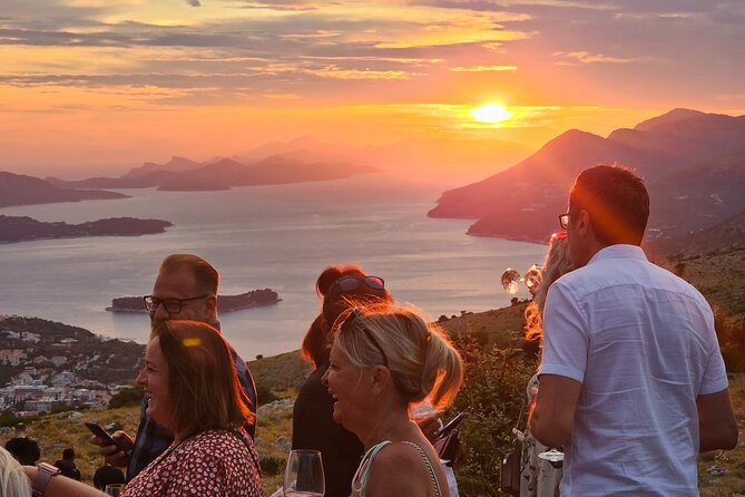 Luxury Sunset Tour with Wine Tasting - Mount Srđ and Dubrovnik from above
