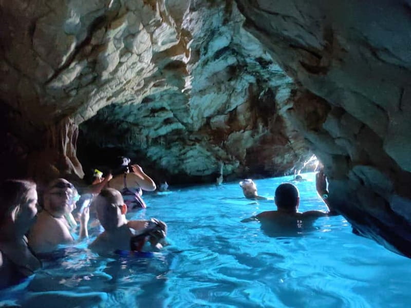 Makarska: 3-island Speedboat Cave & Blue Lagoon Tour - Pokrivenik gives you the first quiet swim