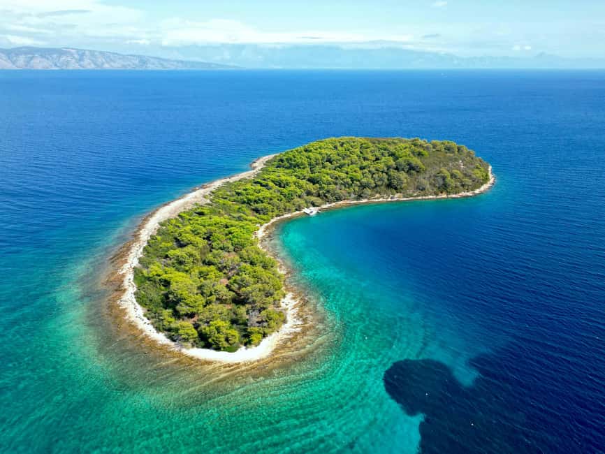 Makarska: Golden Horn Beach & Secluded Bays Speedboat Tour - Key points at a glance