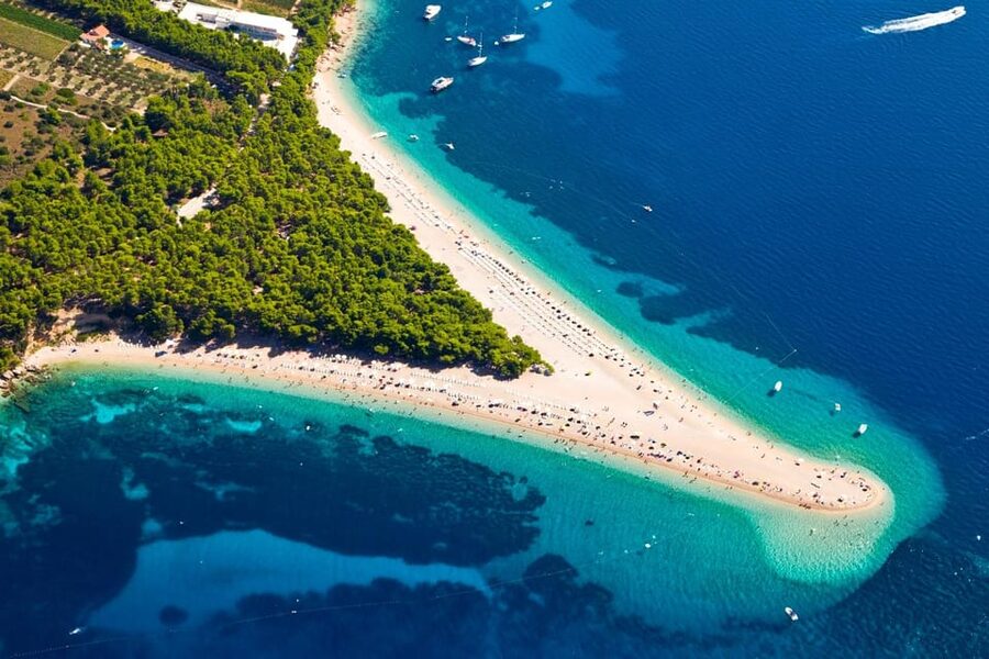 Makarska: Golden Horn, Bol, Hvar & Paklinski Islands Tour - A final swim in the Pakleni Islands