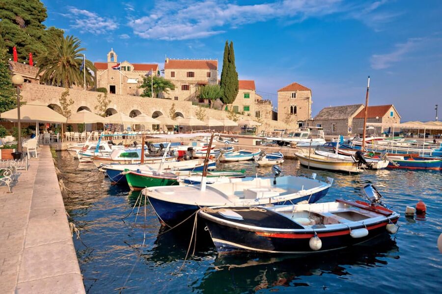 Makarska: Golden Horn, Bol, Hvar & Paklinski Islands Tour - What the boat day feels like