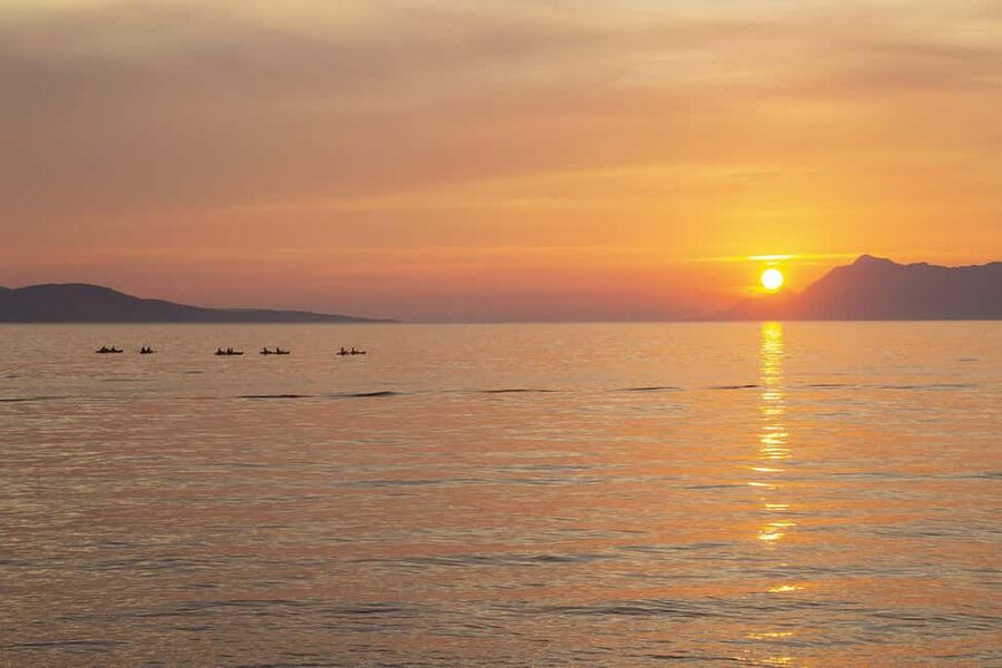 Makarska: Guided Sea Kayaking Tour with Snorkeling Stop - What to bring and what to expect