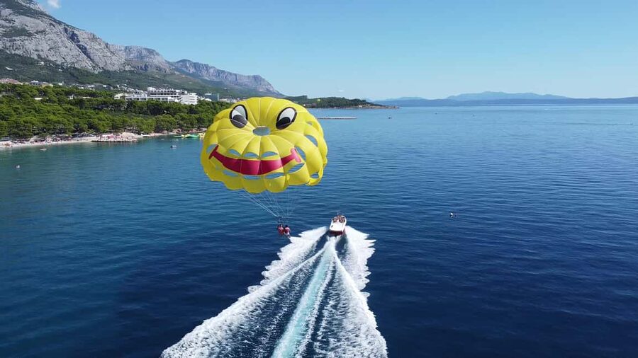 Makarska: Parasailing Experience - MPL Nautika - Taking off above the Makarska Riviera