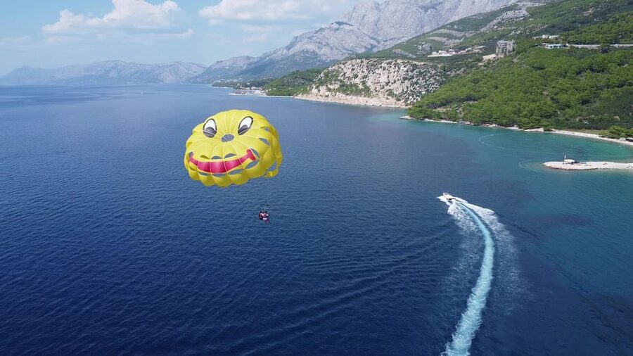 Makarska: Parasailing Experience - MPL Nautika - Who will get the most from this activity