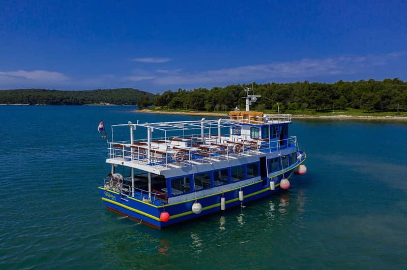 Medulin: Full-Day Boat Tour of the Archipelago w/ Lunch - Two Relaxed Hours on Sandy Levan Island