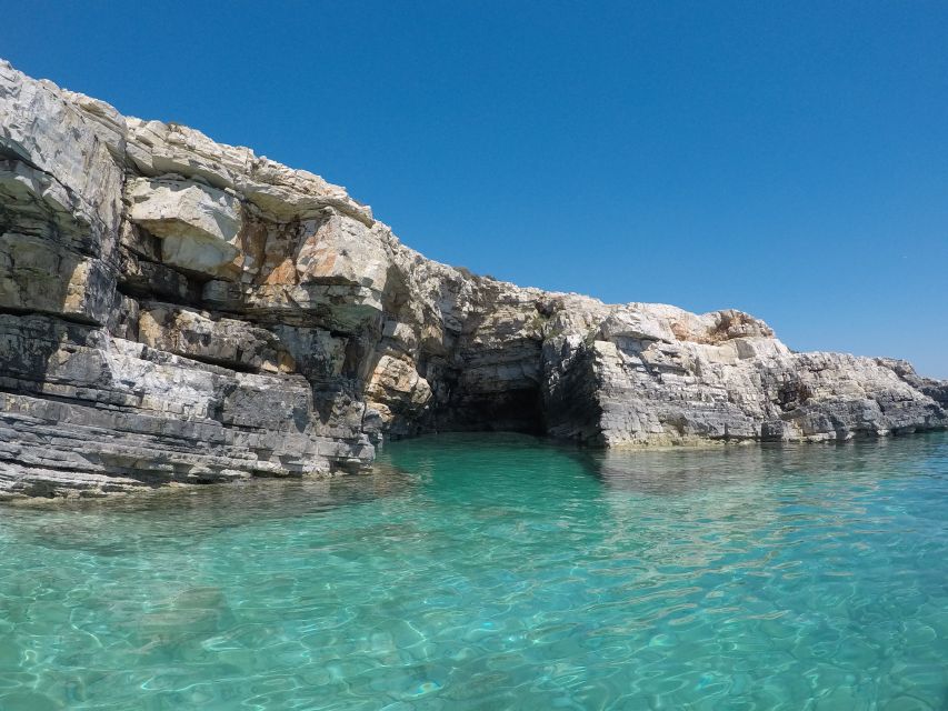 Medulin: Private Boat Tour with Captain - Two hours on sandy Levan Island