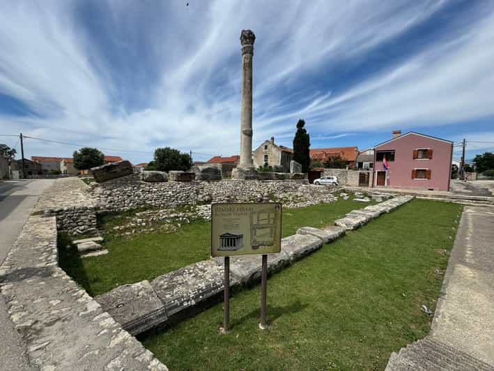 Meet and feel ancient town of Nin - Meeting Duke Branimir at the Lower Bridge