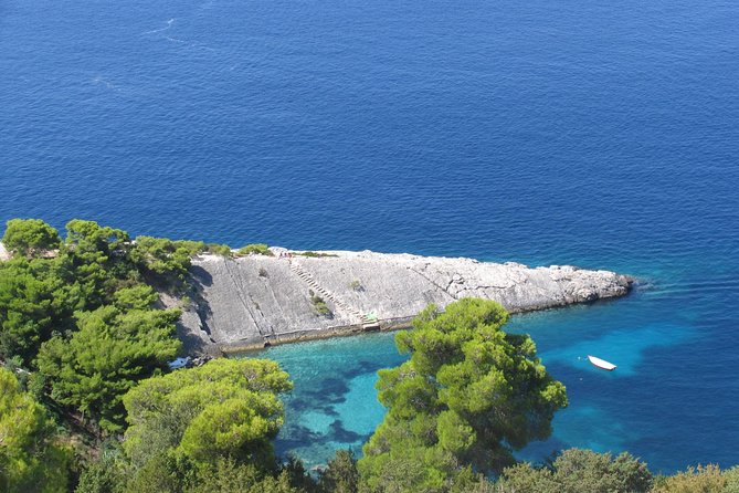 Mesmerizing Hvar speed boat tour with optional wine tasting - Why this private Hvar boat trip works so well