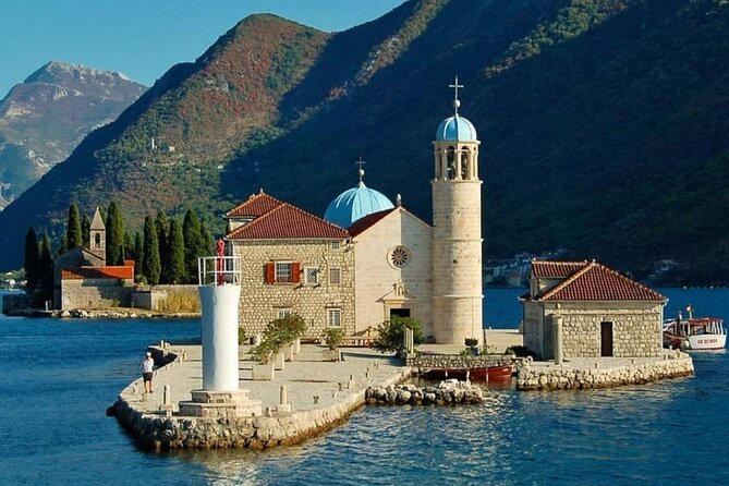 Montenegro including boat Cruise in Kotor bay - Crossing from Croatia into Montenegro