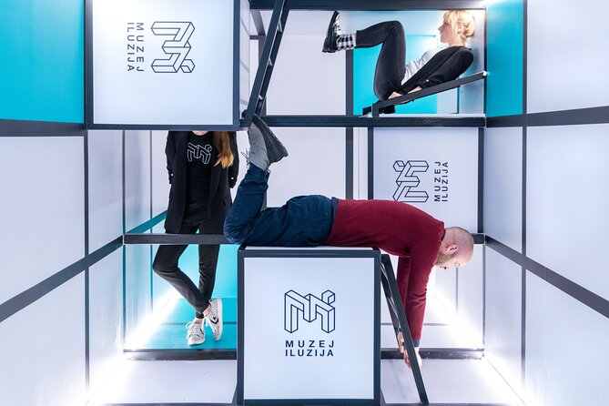 Museum of Illusions Zagreb - Who will enjoy this most?