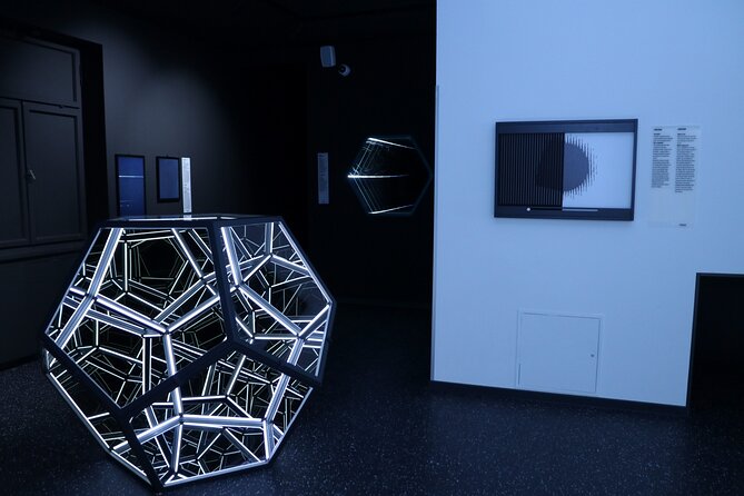 Museum of Illusions Zagreb - Strengths and limits in plain terms