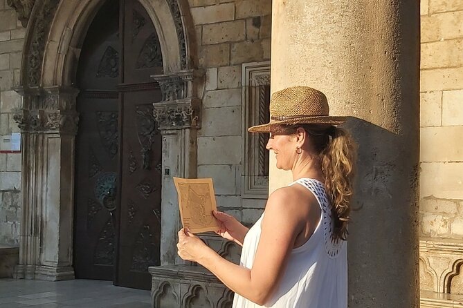 Mysterious Game of Dubrovnik - Private Mystery walking tour - Porporela brings the route to the water