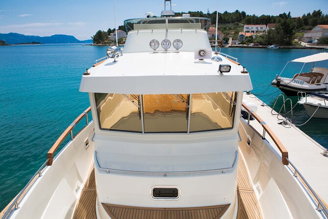Odysseus Cave Private Yacht Excursion from Korcula - Crew service with Zoran and his mate