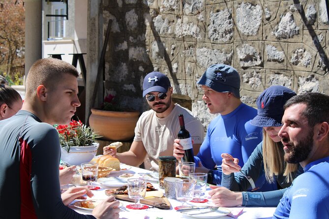 Ombla river Paddleboarding tour in Dubrovnik with snacks - A look inside the ceramic workshop