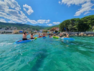 Explore kayak adventure