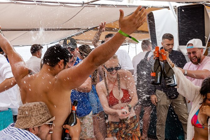 Out to Sea Split Boat Party w/ Blue Lagoon Swim, Dj & Afterparty - A 2 p.m. start for a full afternoon at sea