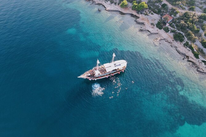 Out to Sea Split Boat Party w/ Blue Lagoon Swim, Dj & Afterparty - The nightclub afterparty has one point to clarify