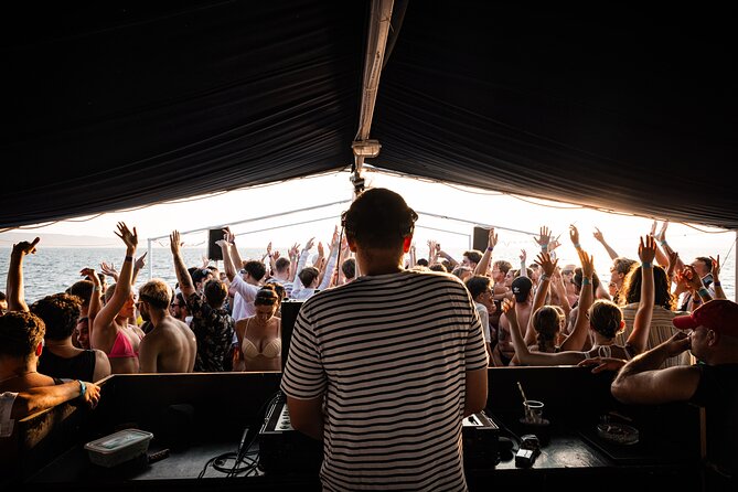 Out to Sea Split Boat Party w/ Blue Lagoon Swim, Dj & Afterparty - Who will enjoy this boat party most