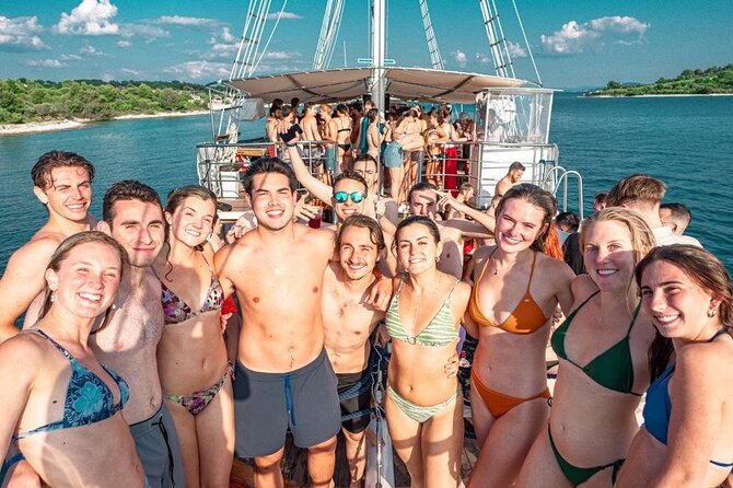 Out to Sea Split Boat Party w/ Blue Lagoon Swim, Dj & Afterparty - Blue Lagoon is the main break from the music