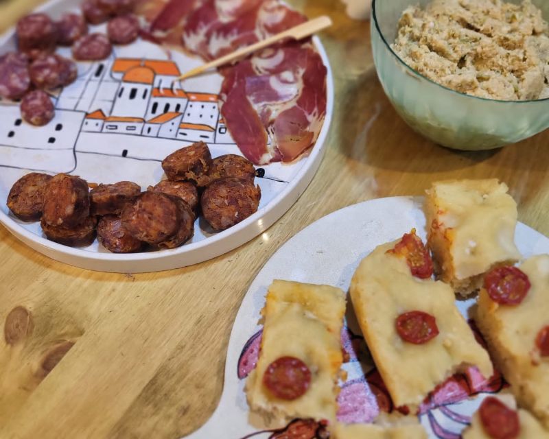 Paint, Sip, and Savor Local Flavors: Unique Local Experience - How the Small Group Changes the Evening