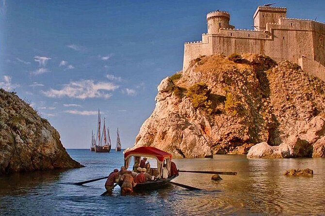 Panorama of the old town ( sunset, game of thrones locations) - Seeing Dubrovnik from the water at sunset