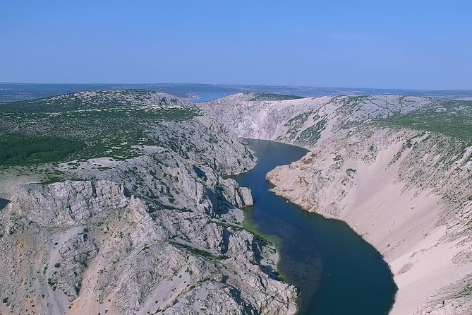 Photo safari trough the Winnetou canyon - Swimming near the waterfalls