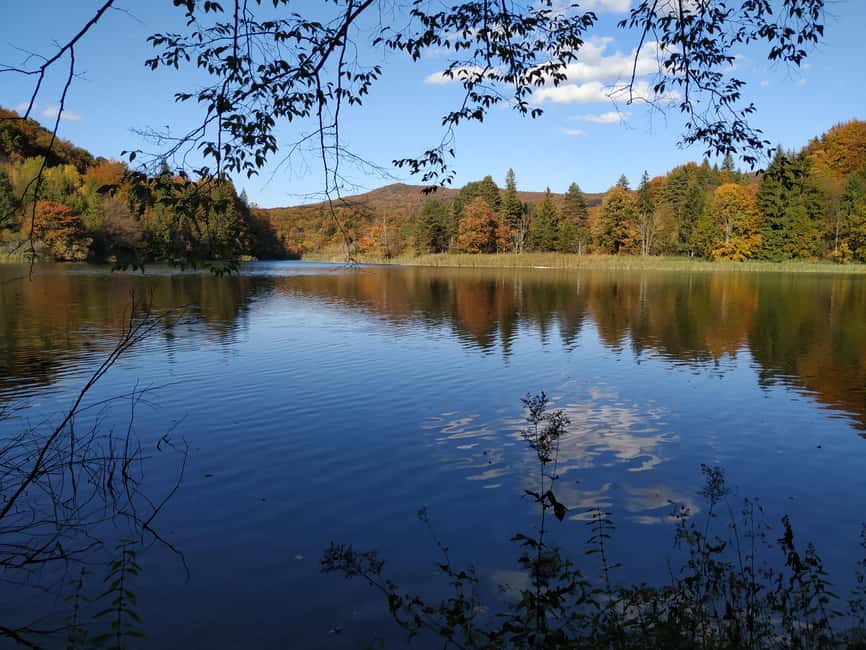 Plitvice Lakes: Guided Walking Tour with Boat Ride - Why Plitvice works best with a guide