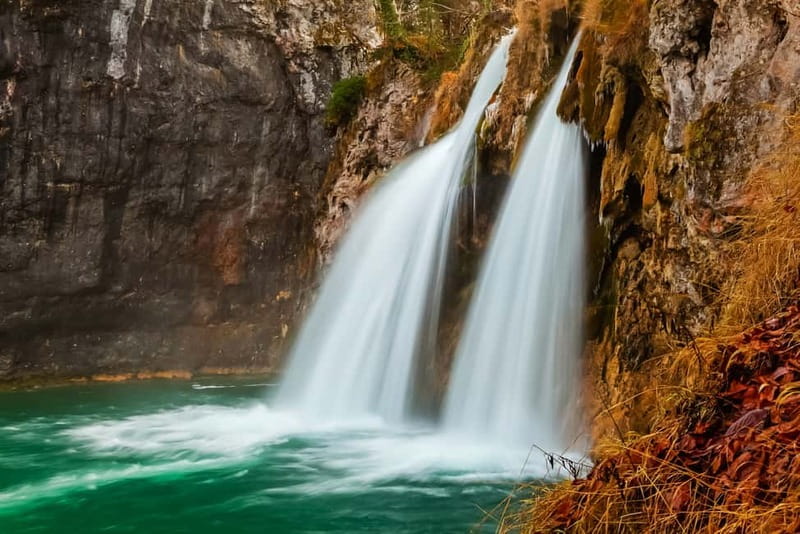 Plitvice Lakes: Guided Walking Tour with Train and Boat Ride - Key points to know before you book