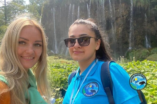 Plitvice Lakes Tour: Secured Tickets, Train & Boat Ride - Canyon viewpoints and the famous lower lakes